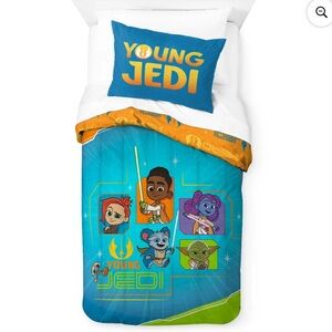 Star Wars Young Jedi Adventures Twin Sheet Set & Reversible Comforter